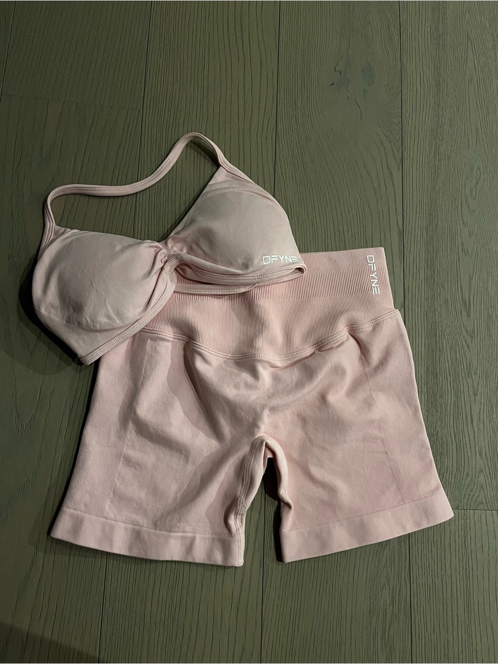 Dfyne set